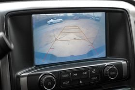 2018 Chevrolet Silverado 1500 Crew Cab - Image 27