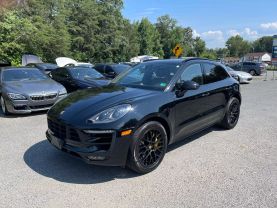 2017 Porsche Macan - Image 1