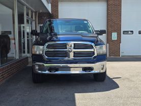 2016 Ram 1500 Crew Cabbig Horn Pickup 4d 5 1/2 Ft - Image 3