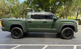 2023 TOYOTA TUNDRA CREWMAX PICKUP GREEN AUTOMATIC - Iron Cars Inc