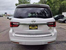 2019 INFINITI QX80 SUV V8, 5.6 LITER LUXE SPORT UTILITY 4D