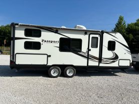 2017 KEYSTONE RV PASSPORT EXPRESS RV - 239ML at T&T Repairables - used car dealership in Spencer, Indiana.