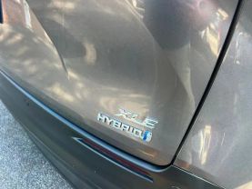 2022 TOYOTA SIENNA VAN 4-CYL, HYBRID, 2.5 LITER XLE MINIVAN 4D
