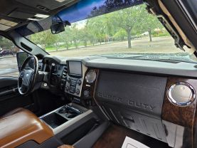 2013 FORD F250 SUPER DUTY CREW CAB PICKUP V8, TURBO DSL, 6.7L PLATINUM PICKUP 4D 6 3/4 FT