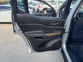 2018 GMC ACADIA SUV V6, 3.6 LITER SLE-2 SPORT UTILITY 4D at Motors On Wheels - used car dealership in Houston, Texas.