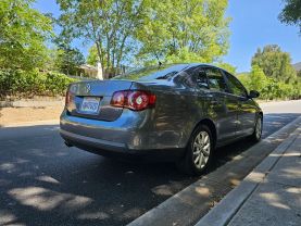 2010 VOLKSWAGEN JETTA LIMITED EDITION SEDAN 4D