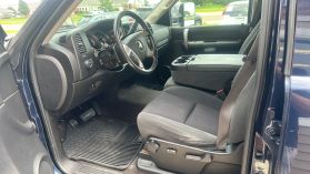 2009 CHEVROLET SILVERADO 2500 HD CREW CAB PICKUP V8, 6.0 LITER LT PICKUP 4D 6 1/2 FT