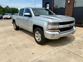2016 CHEVROLET SILVERADO 1500 CREW CAB PICKUP V8, ECOTEC3, 5.3 LITER Z71 LT PICKUP 4D 5 3/4 FT