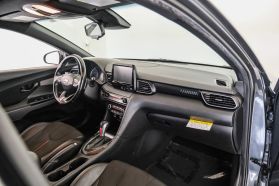 2019 HYUNDAI VELOSTER COUPE 4-CYL, 2.0 LITER 2.0 PREMIUM COUPE 3D