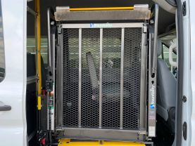 2017 FORD TRANSIT 350 HIGH ROOF 148'' WB 9 PASSENGER VAN WITH 800 LBS WHEELCHAIR LIFT PASSENGER VANS V6, 3.7 LITER XL W/HIGH ROOF W/SLIDING SIDE DOOR VAN 3D - Eddies Auto Sales