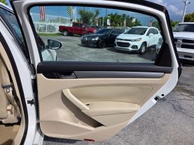 2014 VOLKSWAGEN PASSAT