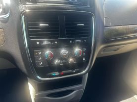 2019 DODGE GRAND CARAVAN PASSENGER PASSENGER V6, FLEX FUEL, 3.6 LITER SE MINIVAN 4D