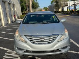 2013 HYUNDAI SONATA SEDAN SILVER AUTOMATIC - Iron Cars Inc