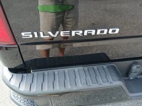 2021 CHEVROLET SILVERADO 1500 CREW CAB PICKUP V8, ECOTEC3, DFM, 6.2 LITER CUSTOM TRAIL BOSS PICKUP 4D 5 3/4 FT