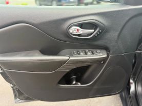 2015 JEEP CHEROKEE SUV V6, 3.2 LITER LIMITED SPORT UTILITY 4D