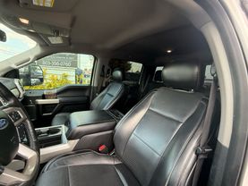 2017 Ford F250 Super Duty Crew Cab Lariat Pickup 4d 6 3/4 Ft - Image 16
