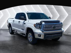 2018 TOYOTA TUNDRA CREWMAX