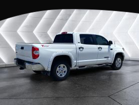 2018 TOYOTA TUNDRA CREWMAX