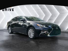 2017 LEXUS ES