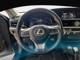 2017 LEXUS ES
