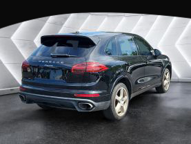 2017 PORSCHE CAYENNE