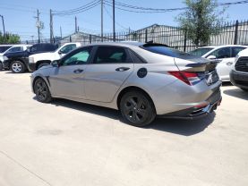 2022 HYUNDAI ELANTRA SEDAN 4-CYL, 2.0 LITER SEL SEDAN 4D at Motors On Wheels - used car dealership in Houston, Texas.