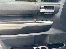 2016 TOYOTA TUNDRA CREWMAX