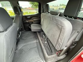 2022 Chevrolet Silverado 1500 Limited Crew Cab Lt Trail Boss Pickup 4d 5 3/4 Ft - Image 31