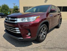 2019 TOYOTA HIGHLANDER SUV V6, 3.5 LITER LE PLUS SPORT UTILITY 4D