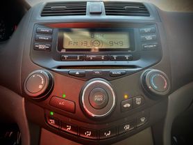 2005 Honda Accord - Image 32