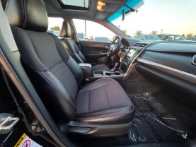 2016 Toyota Camry - Image 15