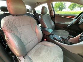 2014 Hyundai Sonata - Image 16