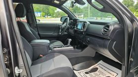 2023 Toyota Tacoma Double Cab - Image 8