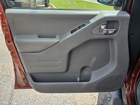 2017 NISSAN FRONTIER CREW CAB PICKUP V6, 4.0 LITER SV PICKUP 4D 5 FT