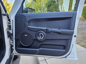 2009 JEEP COMMANDER SPORT UTILITY 4D