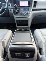 2020 TOYOTA SIENNA XLE MINIVAN 4D
