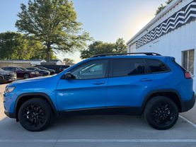 2023 JEEP CHEROKEE SUV 4-CYL, ZERO EVAP, 2.4 LITER ALTITUDE LUX SPORT UTILITY 4D