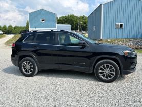 2020 JEEP CHEROKEE SUV 4-CYL, ZERO EVAP, 2.4 LITER LATITUDE PLUS SPORT UTILITY 4D at T&T Repairables - used car dealership in Spencer, Indiana.