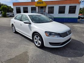 2014 VOLKSWAGEN PASSAT