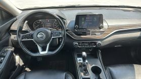 2019 Nissan Altima - Image 28