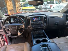 2018 GMC SIERRA 1500 CREW CAB PICKUP V8, ECOTEC3, 6.2 LITER DENALI PICKUP 4D 5 3/4 FT