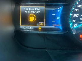 2016 Ford Taurus - Image 27