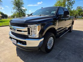 2019 FORD F250 SUPER DUTY CREW CAB PICKUP V8, TURBO DIESEL, 6.7 LITER XL PICKUP 4D 6 3/4 FT