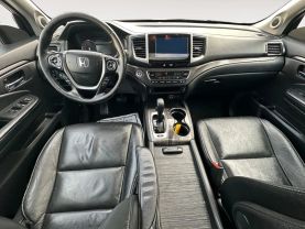 2017 HONDA PILOT SUV WHITE AUTOMATIC - CARPALACE, Chantilly, VA. 38.91645215435775, -77.47495885092432