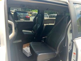 2015 TOYOTA SIENNA VAN V6, 3.5 LITER SE PREMIUM MINIVAN 4D