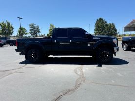 2016 FORD F350 SUPER DUTY CREW CAB PICKUP V8, TURBO DIESEL PLATINUM PICKUP 4D 6 3/4 FT