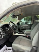 2016 RAM 1500 CREW CAB PICKUP V8, HEMI, 5.7 LITER BIG HORN PICKUP 4D 5 1/2 FT