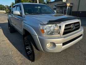 2009 TOYOTA TACOMA DOUBLE CAB PICKUP V6, 4.0 LITER PICKUP 4D 5 FT