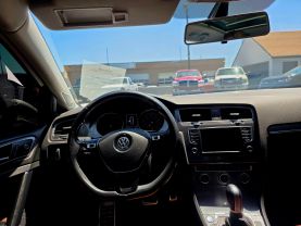 2017 VOLKSWAGEN GOLF ALLTRACK WAGON 4-CYL, TURBO, 1.8 LITER TSI SEL WAGON 4D