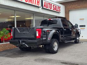 2017 Ford F350 Super Duty Crew Cablariat Pickup 4d 8 Ft - Image 6